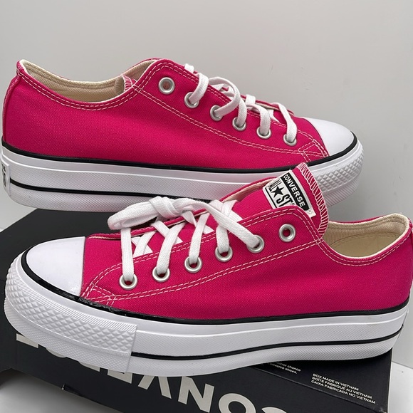 Converse WMNS CTAS LIFT OX
CERISE PINK/WHITE/BLACK A11539F Platforms Sneakers - Picture 10 of 16